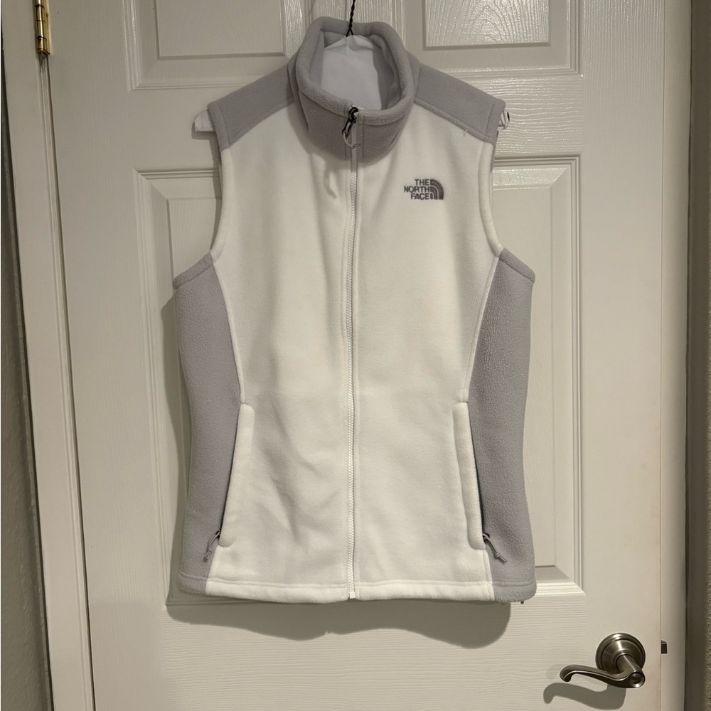 The North Face Women's White & Light Gray Fleece Vest